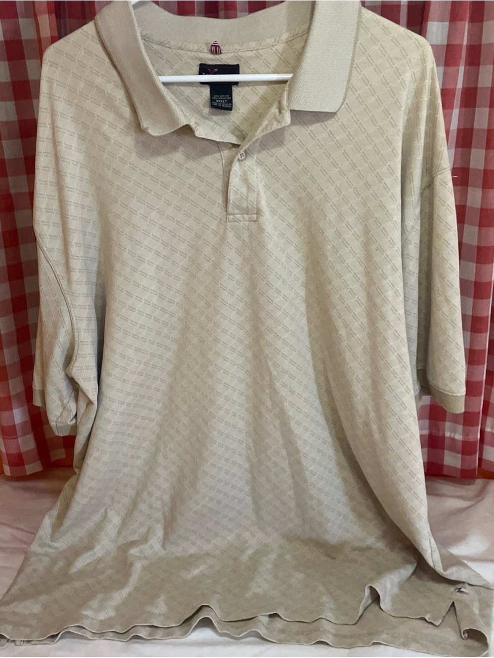 Men's Light Beige Polo Shirt with Subtle Diamond Texture